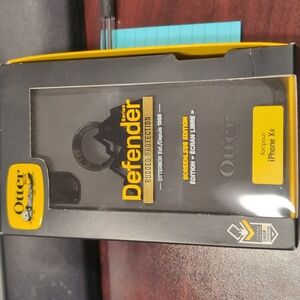 OTTERBOX Defender Series Case With Belt Clip For iPhone X/XS Rugged